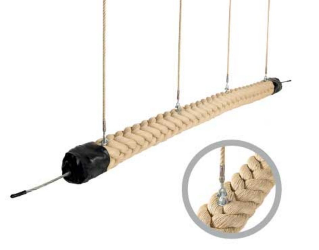 冒险公园 悬挂障碍 白曼巴