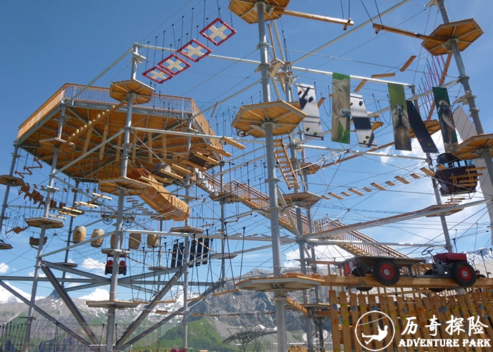 飞翔冒险塔攀登架 高空拓展游乐设施 景区户外探险公园定制